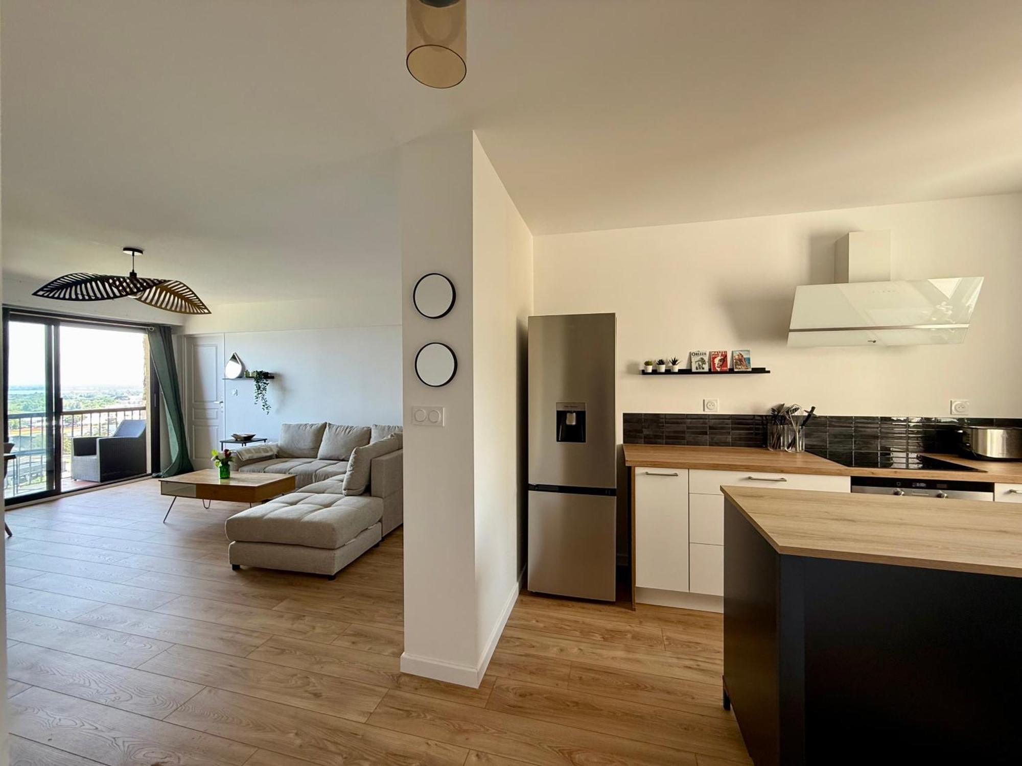 Spacieux, Moderne, Vue Proche Et Centre-ville * Bastia (Corsica)